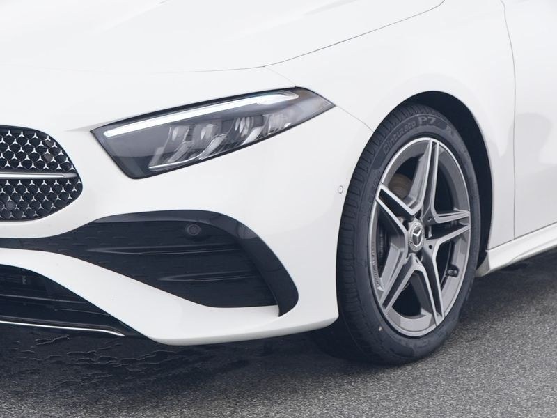 نمای دیگر مرسدس بنز A 200 سدان AMG-ادونسد LED PTS کامرا وینتر 18