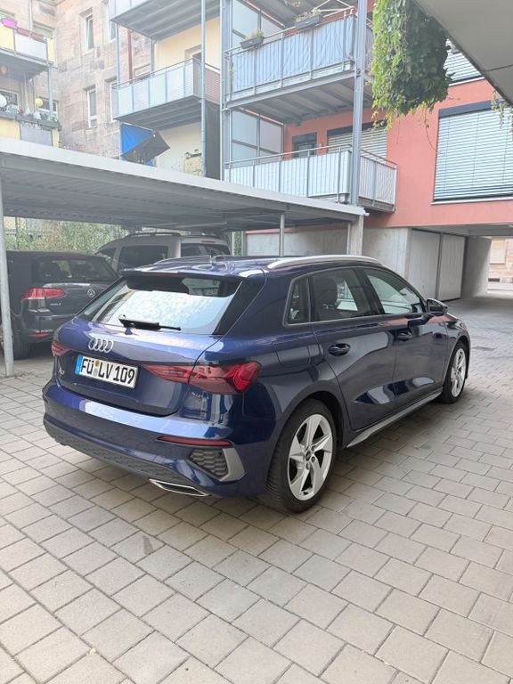 نمای دیگر آئودی A3 35 TFSI S tronic S line Sportback S line
