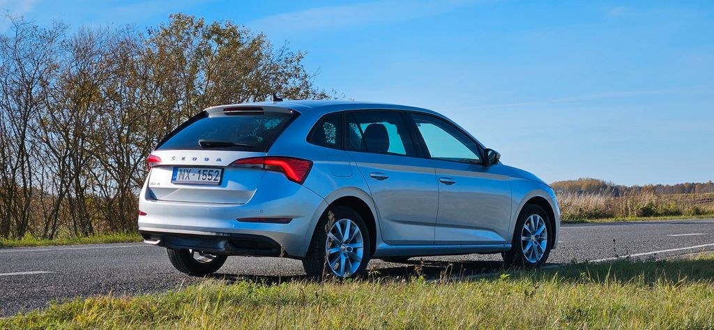 نمای دیگر اشکودا اسکالا 1.6 TDI امبیشن امبیشن