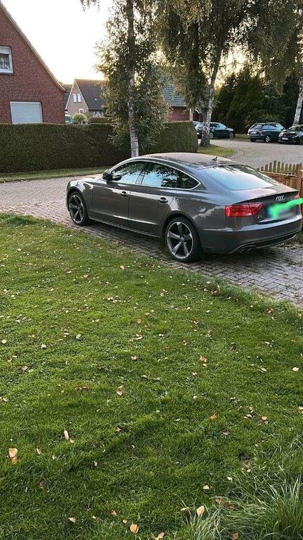 نمای دیگر آئودی A5 Sportback Sline