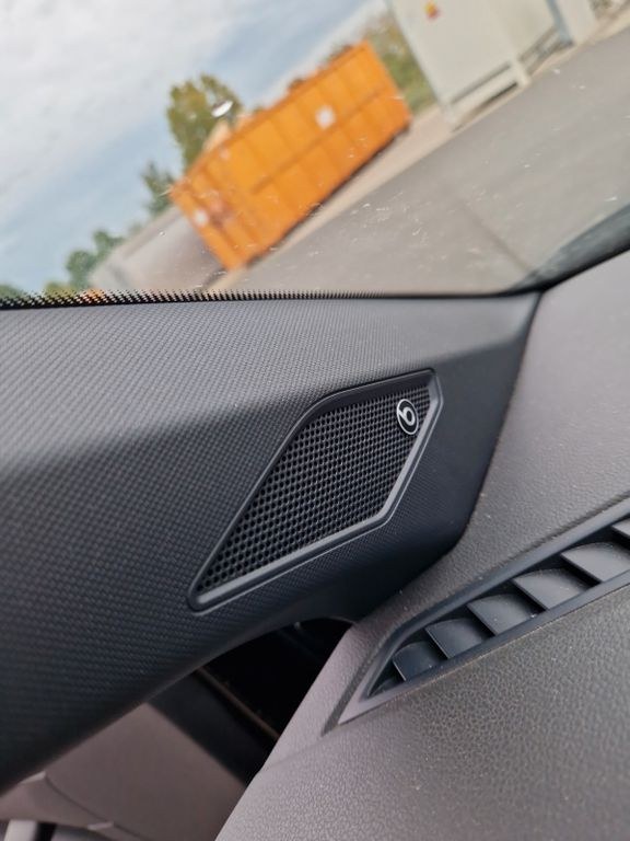 نمای دیگر فولکس واگن Polo GTI VOLL *H&R*Milltek*MB*APR*Maxton*