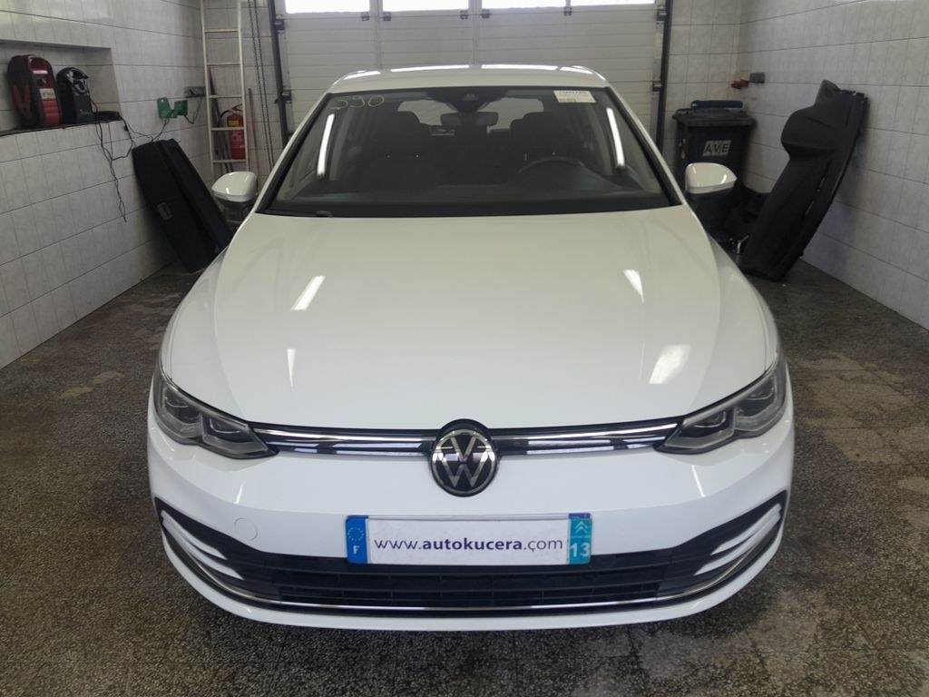 نمای دیگر فولکس واگن Golf VIII 1.0 eTSI OPF - 110