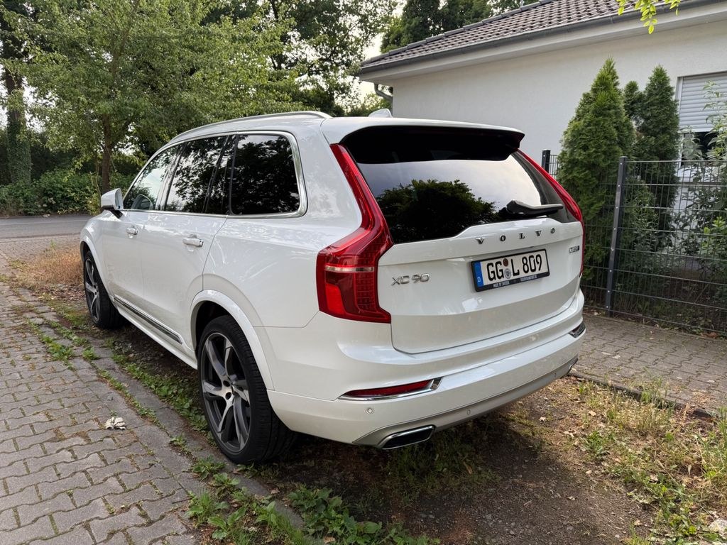 نمای دیگر ولوو XC90 D5 AWD Geartronic Inscription 7-Sitzer