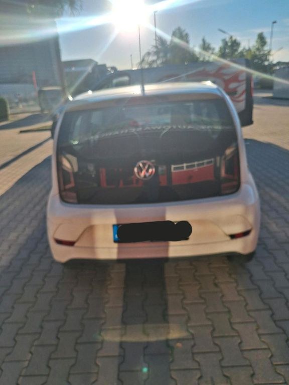 نمای دیگر فولکس واگن VW UP 1. Liter sehr Sparsam