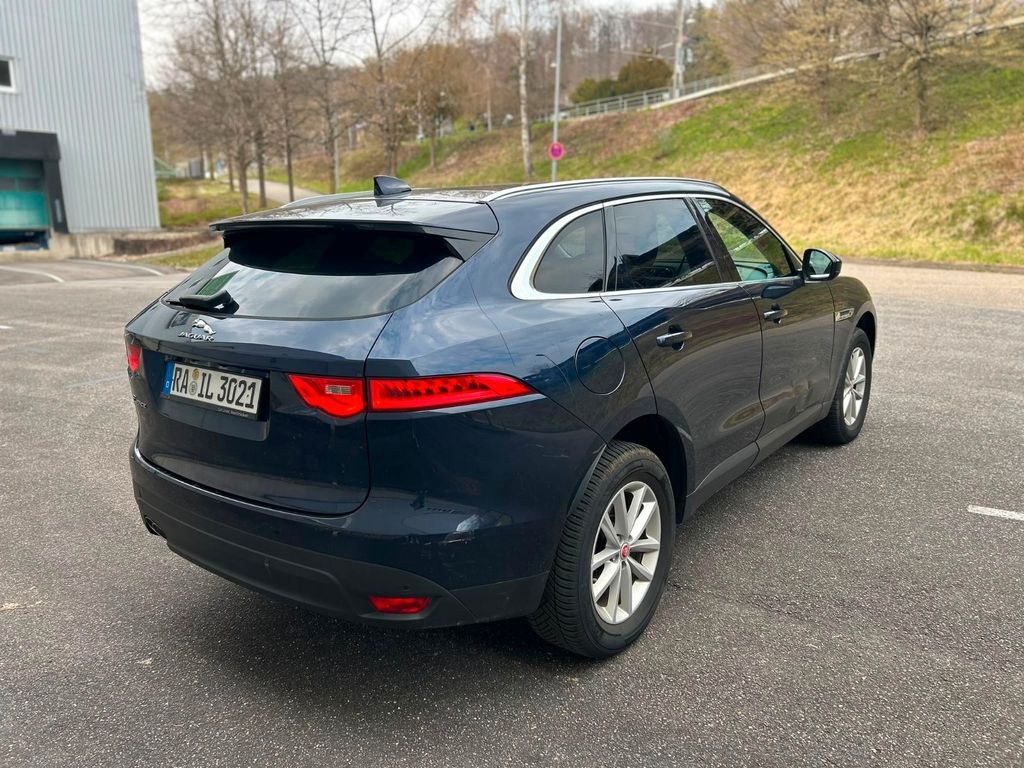 نمای دیگر جگوار F-Pace 20d R-Sport اتوماتیک R-Sport