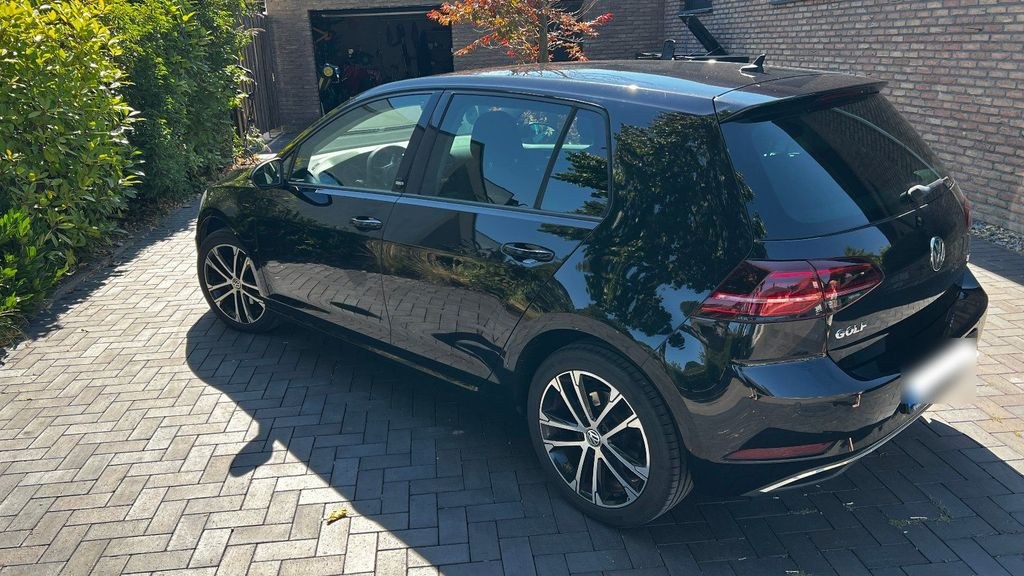 نمای دیگر فولکس واگن گلف VII ساوند 1.4 TSI ACC CarPlay 8...
