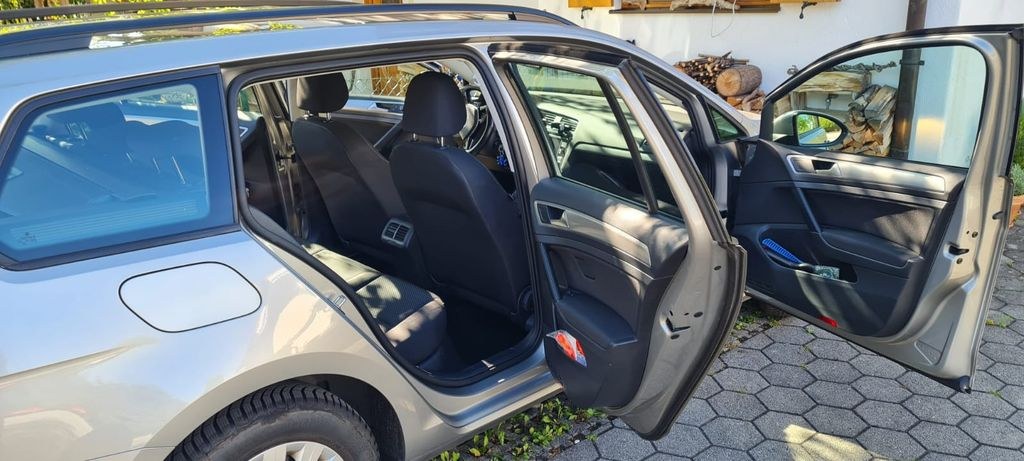 فولکس واگن گلف 1.0 TSI ترندلاین واریانت ترندلاین