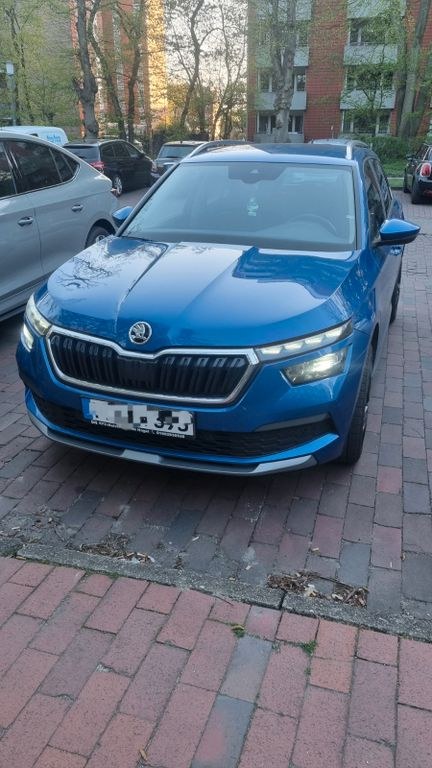 نمای دیگر اشکودا کامیق 1.0l TSI DSG 81kW اتوماتیک
