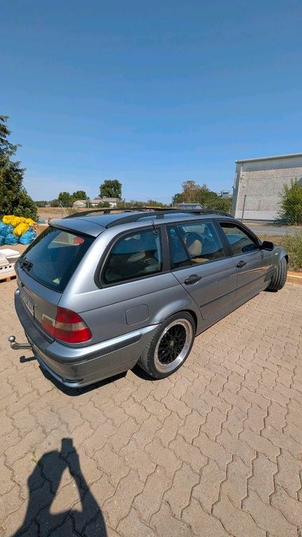 نمای دیگر بی ام و بی ام و e46 320d