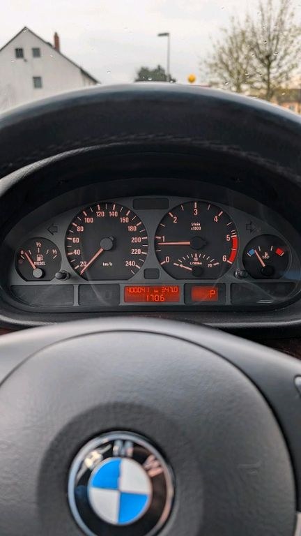 نمای دیگر بی ام و بی ام و e46 320d