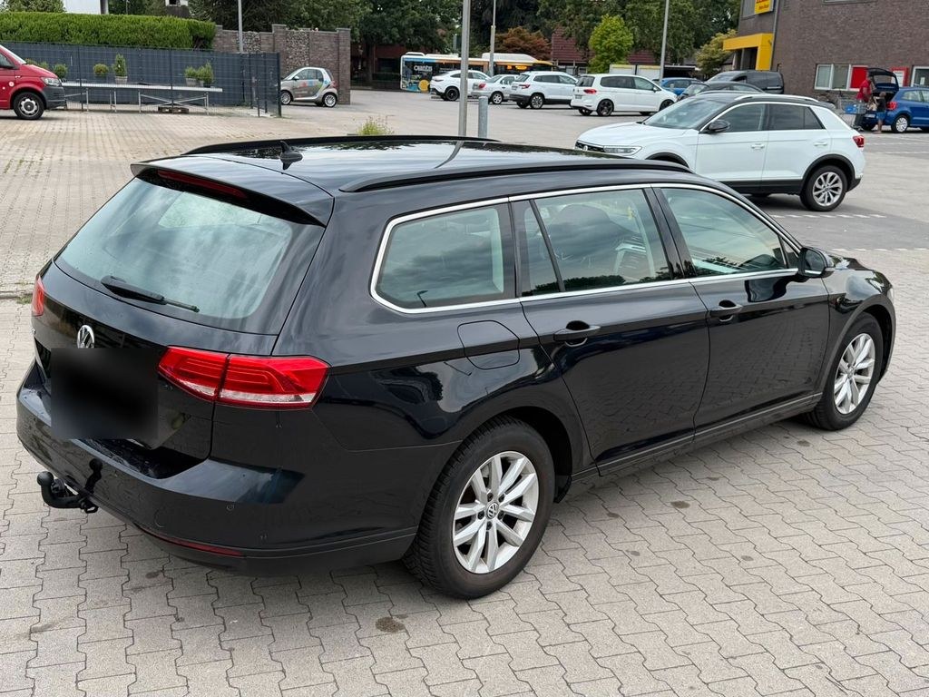 نمای دیگر فولکس واگن پاسات 1.6 TDI