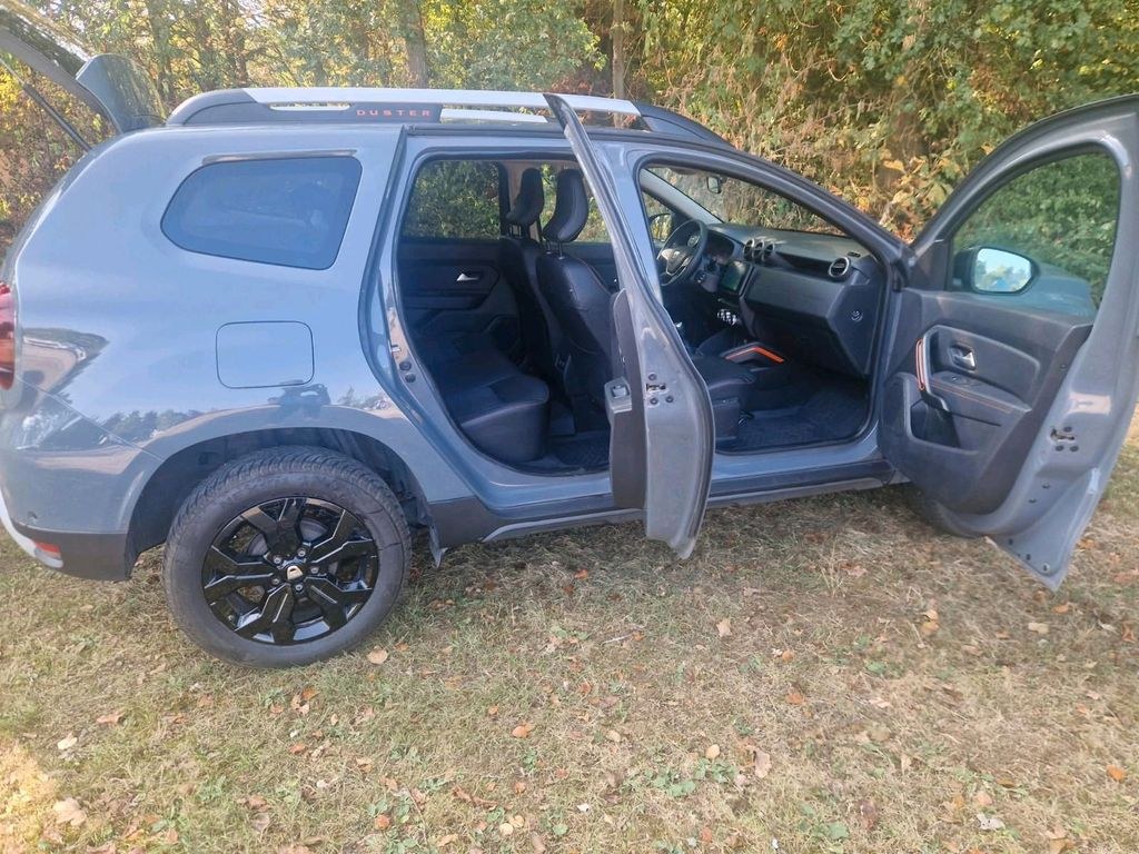 نمای دیگر داسیا داستر اکستریم TCe 130 2WD