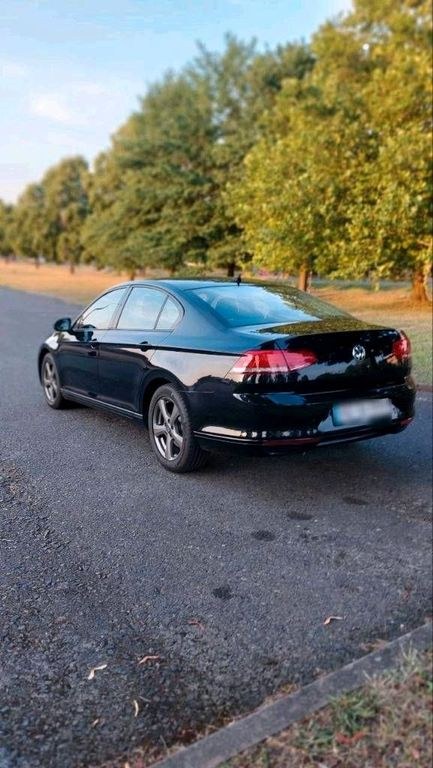 نمای دیگر فولکس واگن پاسات B8 (3C)