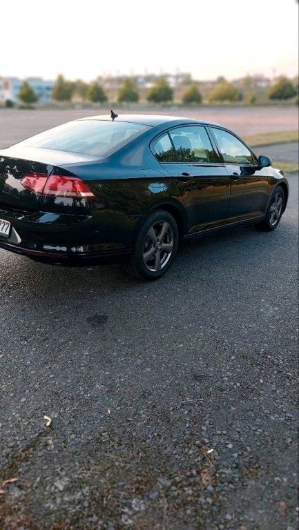 نمای دیگر فولکس واگن پاسات B8 (3C)