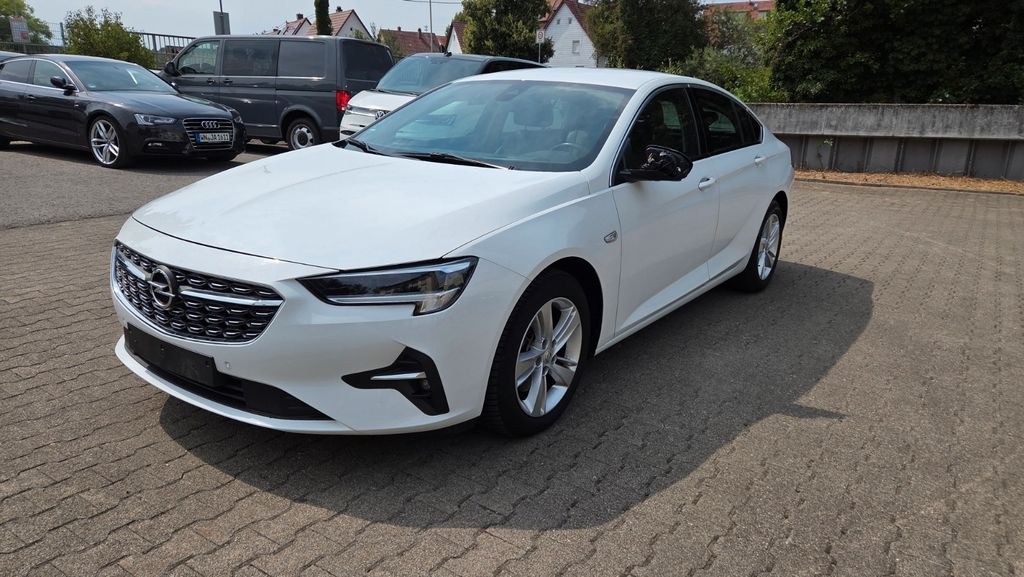 نمای دیگر Opel Insignia 2.0 GS Automat LED HUD Navi Kamera