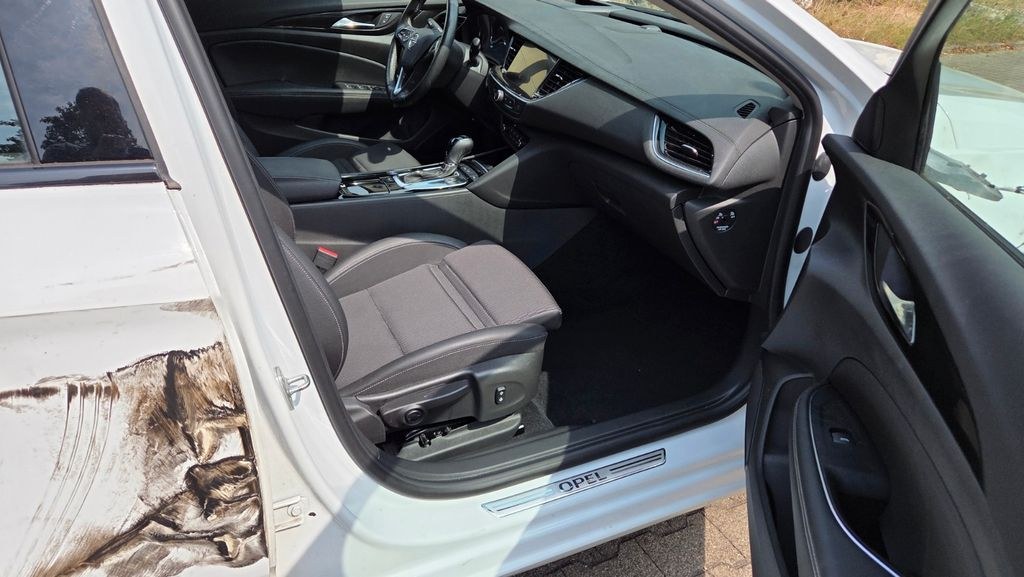 نمای دیگر Opel Insignia 2.0 GS Automat LED HUD Navi Kamera