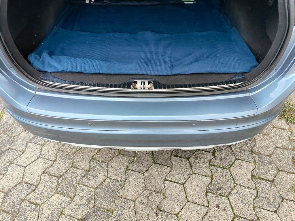 نمای دیگر ولوو XC 60 D5 سوموم