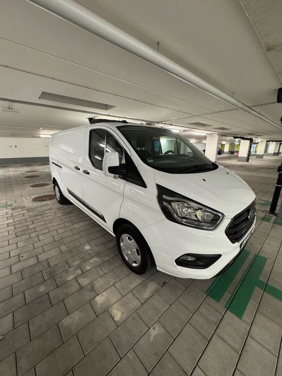 نمای دیگر فورد ترانزیت کاستوم کاستن 300 L2