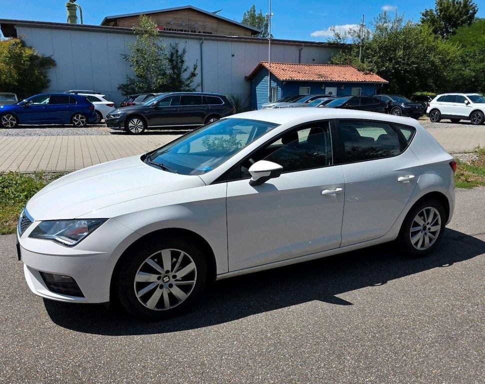 نمای دیگر سیت لئون 1.6 TDI (Euro 6 / 115 PS) تسمه تایم...