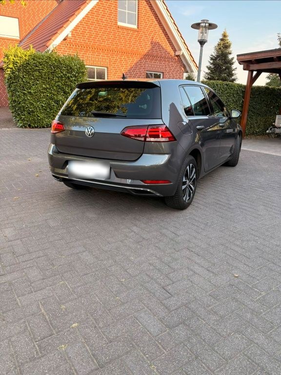 نمای دیگر فولکس واگن گلف 7 1,6 TDI IQ Drive SCR