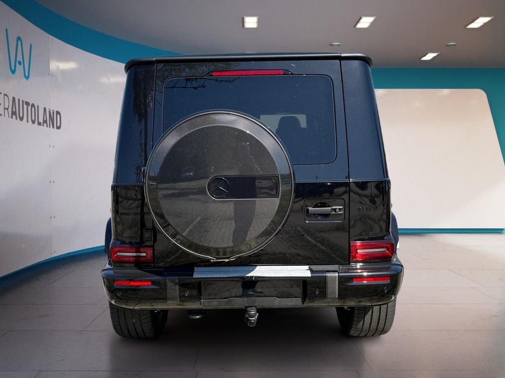 نمای دیگر مرسدس بنز G63 AMG MY27 سوپریور فول کاربن A22 موجود!