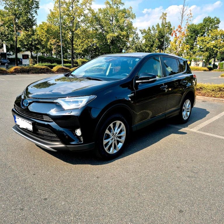 تویوتا راو۴ 2.5 هیبرید 4x4 اتوماتیک
