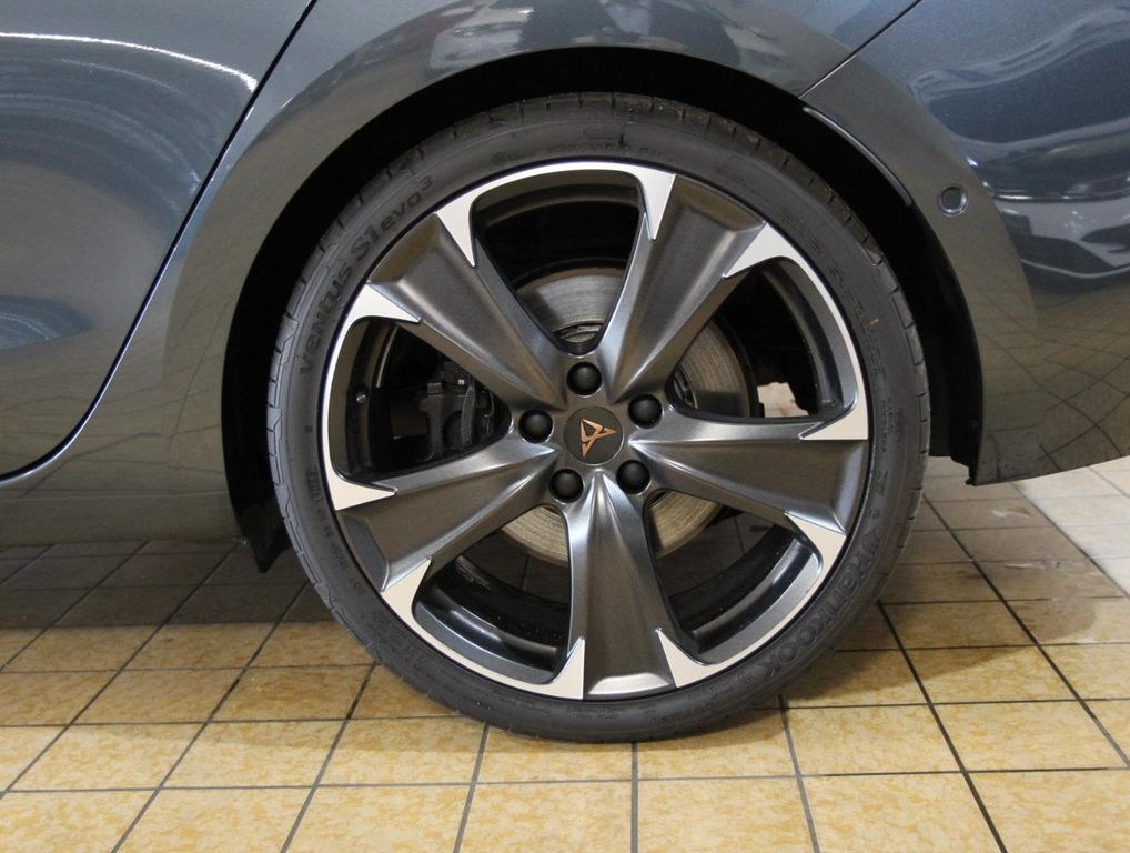 نمای دیگر کوپرا لئون VZ 2.0 TFSI DSG، ۱۹"، ناوبری، LED، دوربین...