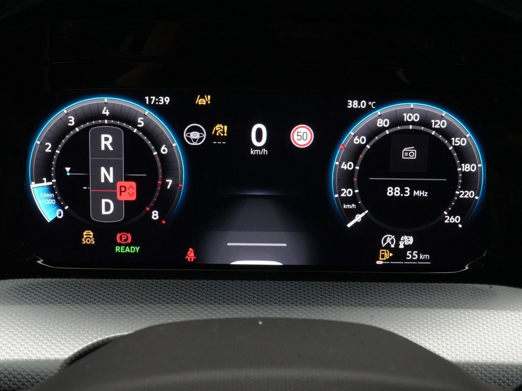 نمای دیگر فولکس واگن گلف 8 واریانت گول DSG AHK ACC KAM 360° NAVI