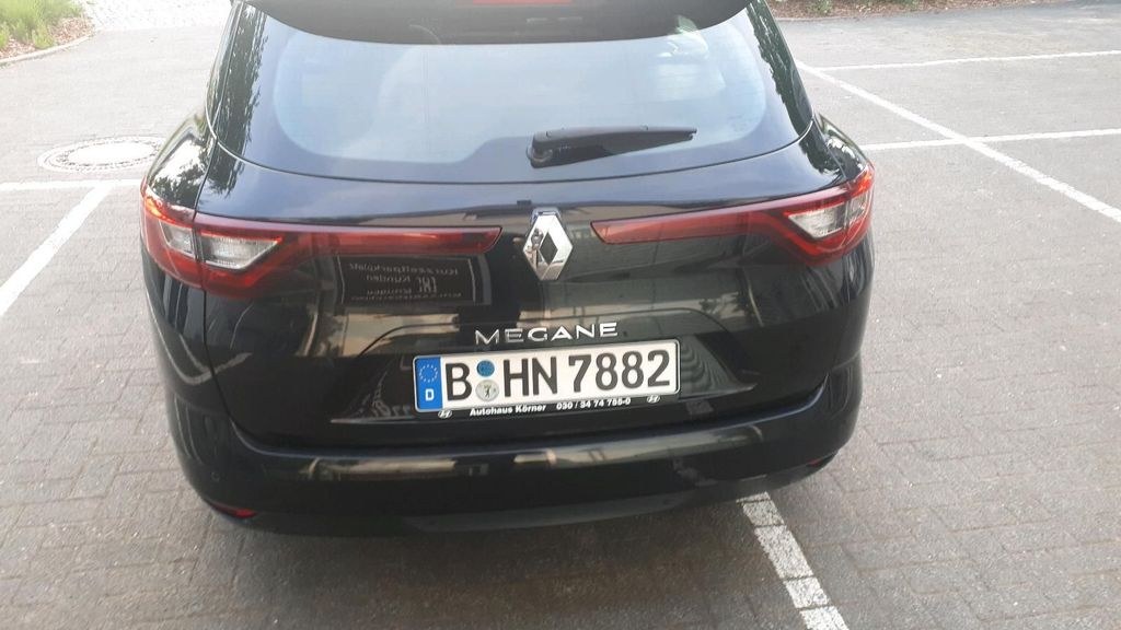 نمای دیگر رنو مگان