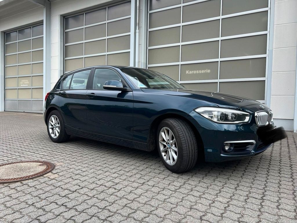نمای دیگر بی ام و 118d xdrive Urban Line