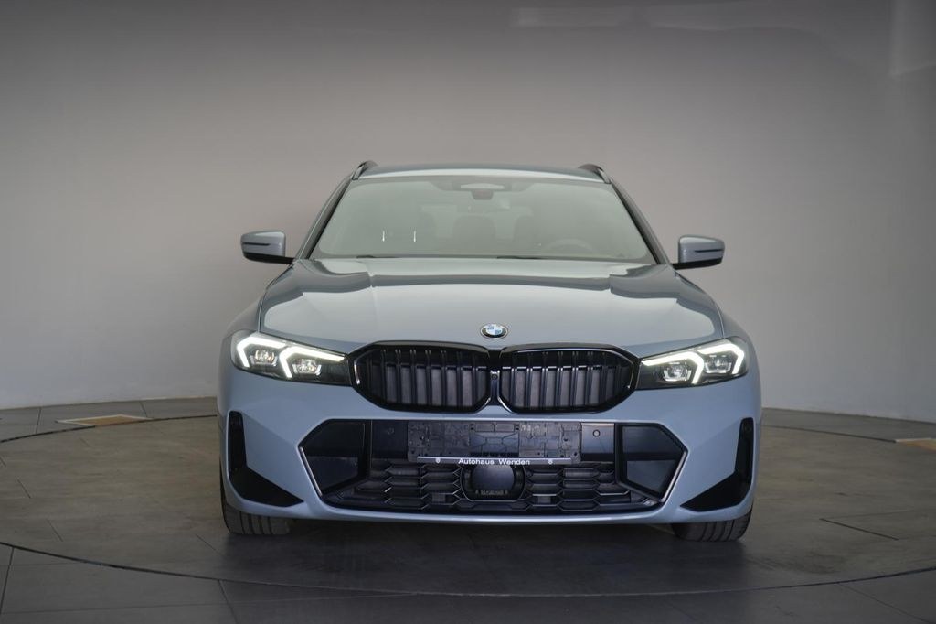 نمای دیگر بی ام و 320 d Touring xDrive M Sport ACC/دوربین/Wide/اتوماتیک