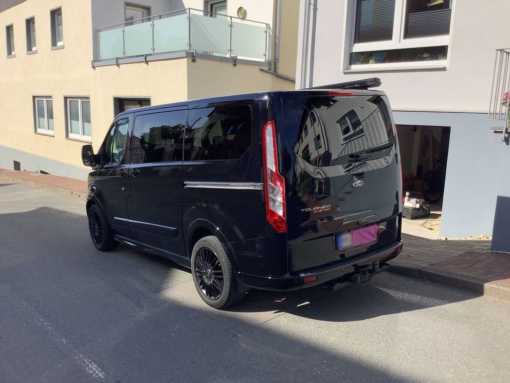 نمای دیگر فورد Tourneo Custom Sport L1/H1