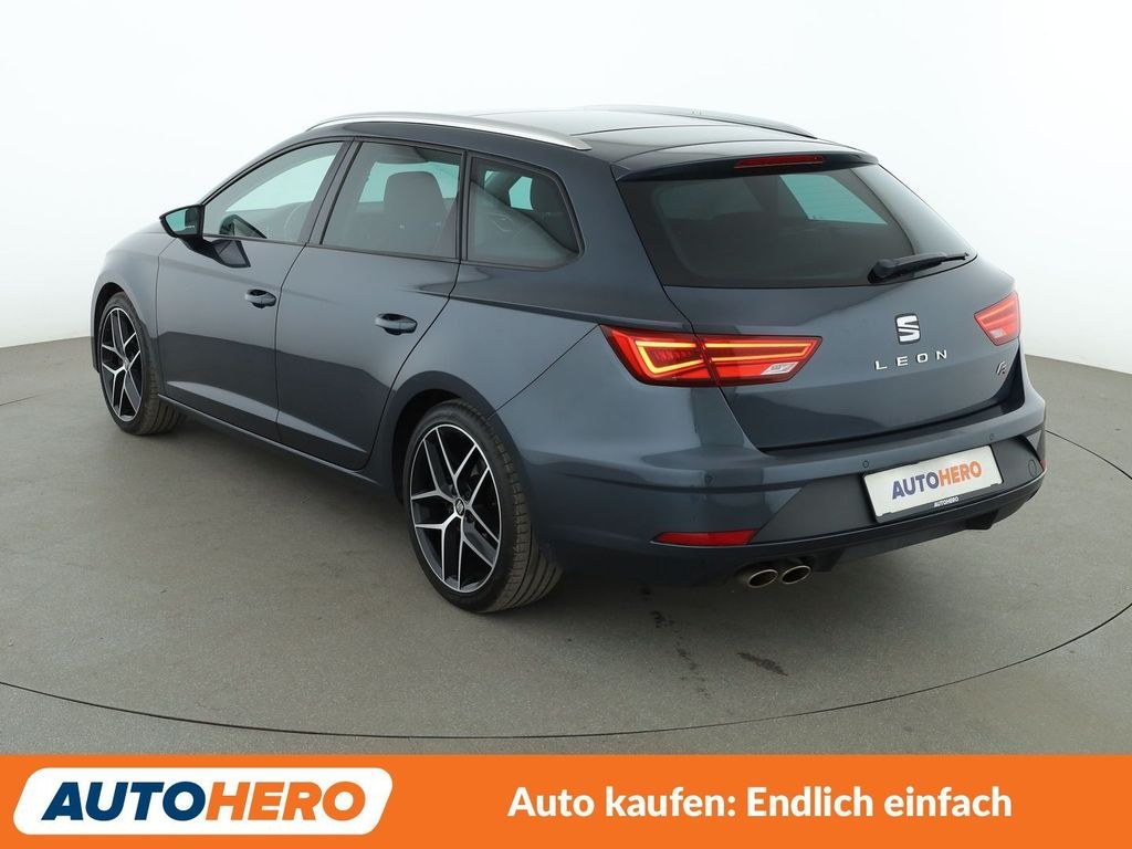 نمای دیگر سیت لئون 2.0 TSI FR