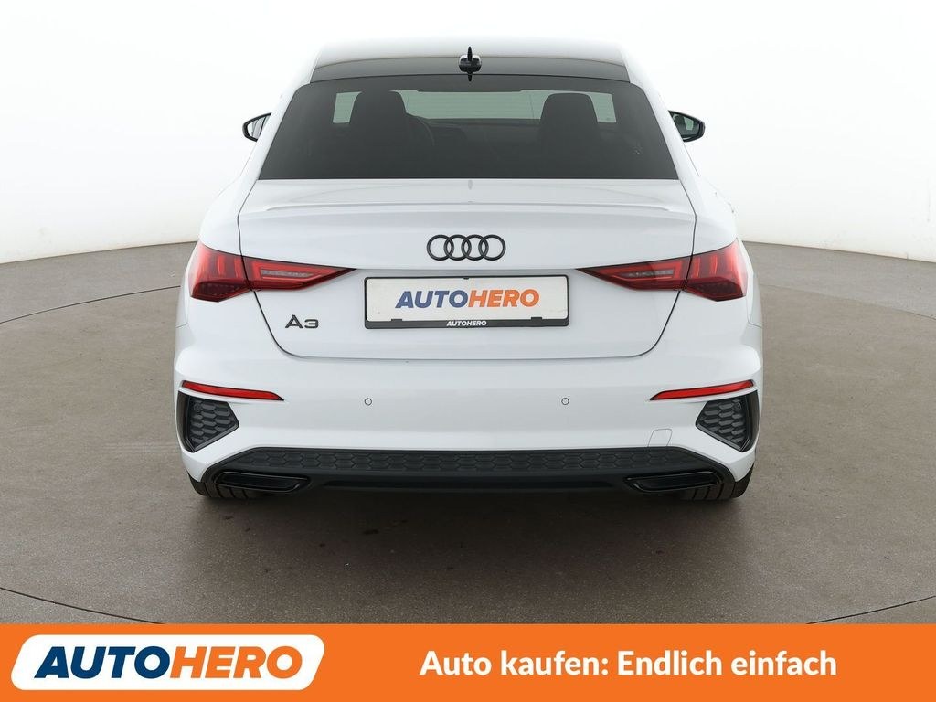 نمای دیگر آئودی A3 لیموزین 30 TDI S لاین