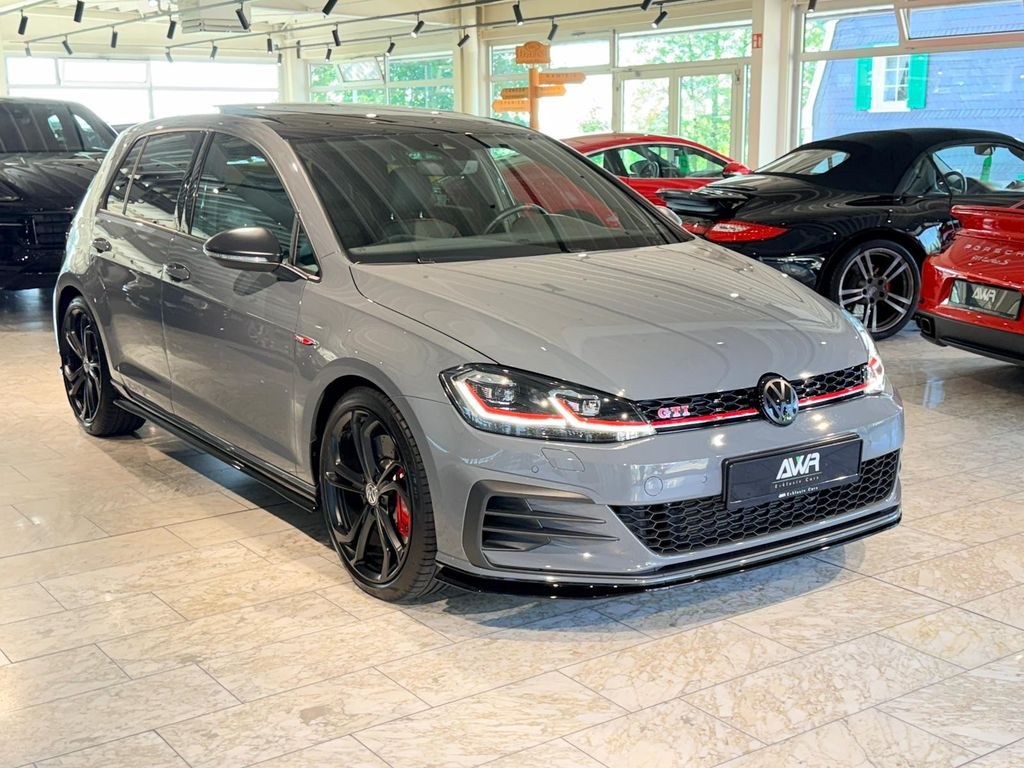 نمای دیگر فولکس واگن گلف GTI TCR آکراپوویچ*PANO*DYNAUDIO*REIFNIZ*DCC