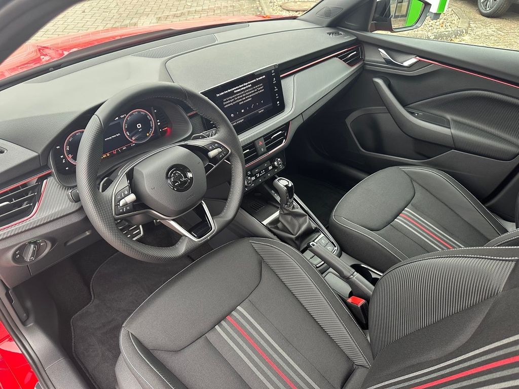 نمای دیگر اشکودا کامیق 1.5 TSI مونت کارلو DSG NAVI ACC PANORAMA