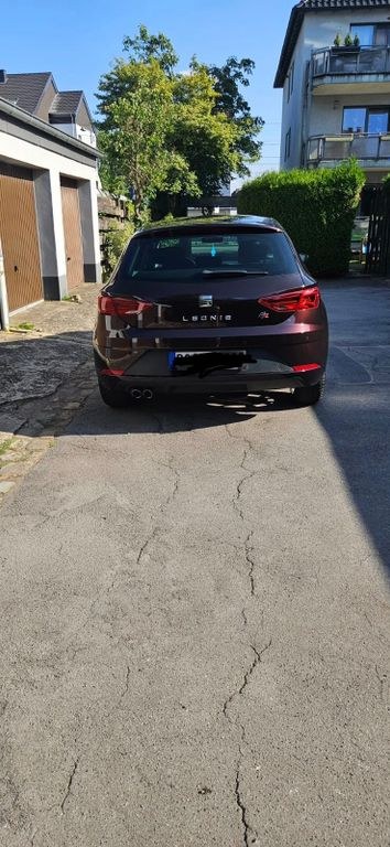 نمای دیگر سیت لئون 1.4 TSI ACT 110kW Start&Stop FR FR