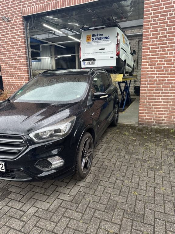 فورد کوگا 2,0 TDCi 4x4 132kW اس تی لاین پاورشیفت S...