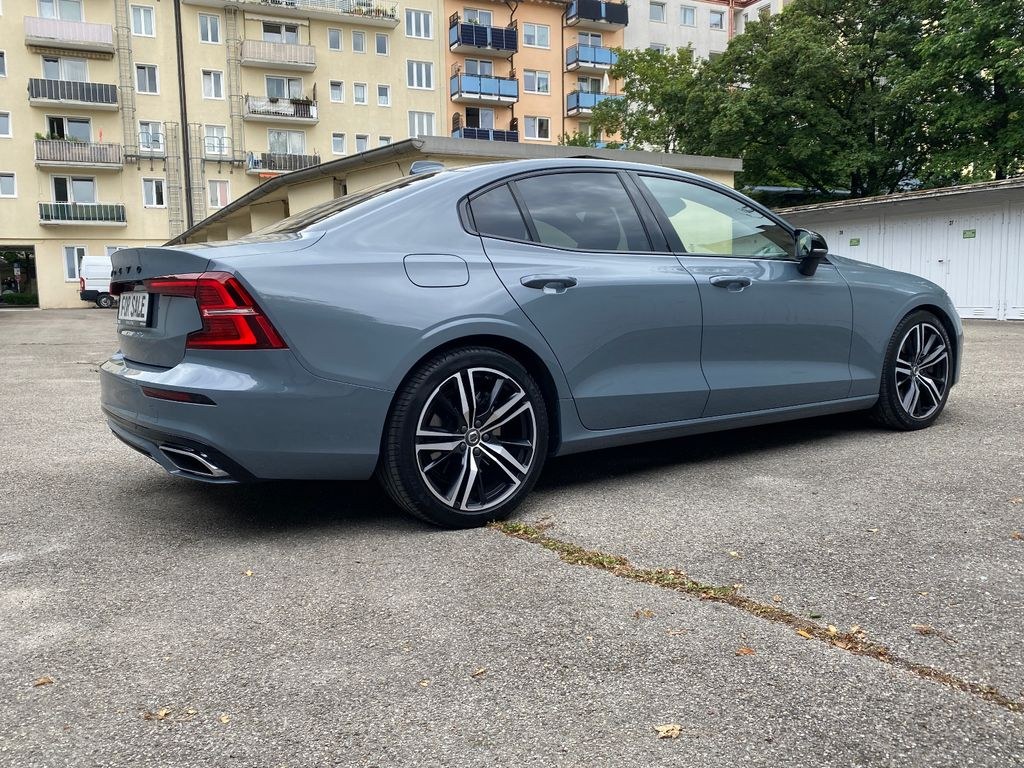 نمای دیگر ولوو S60 R DESIGN *اصل 39.780 KM !* *درجه یک !*