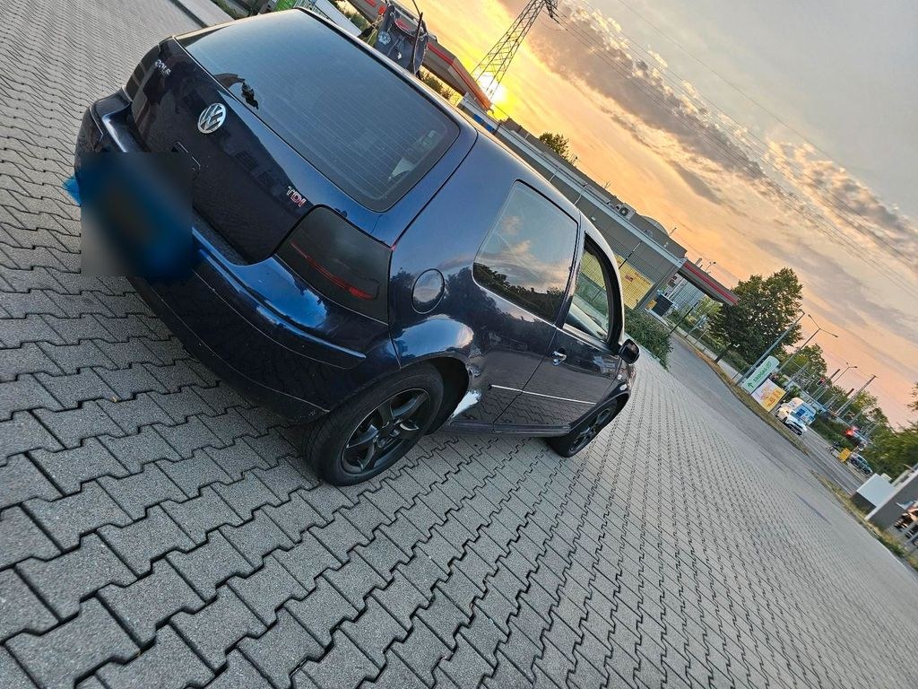 فولکس واگن گلف 4 1,9TDI EXPORT ممکن