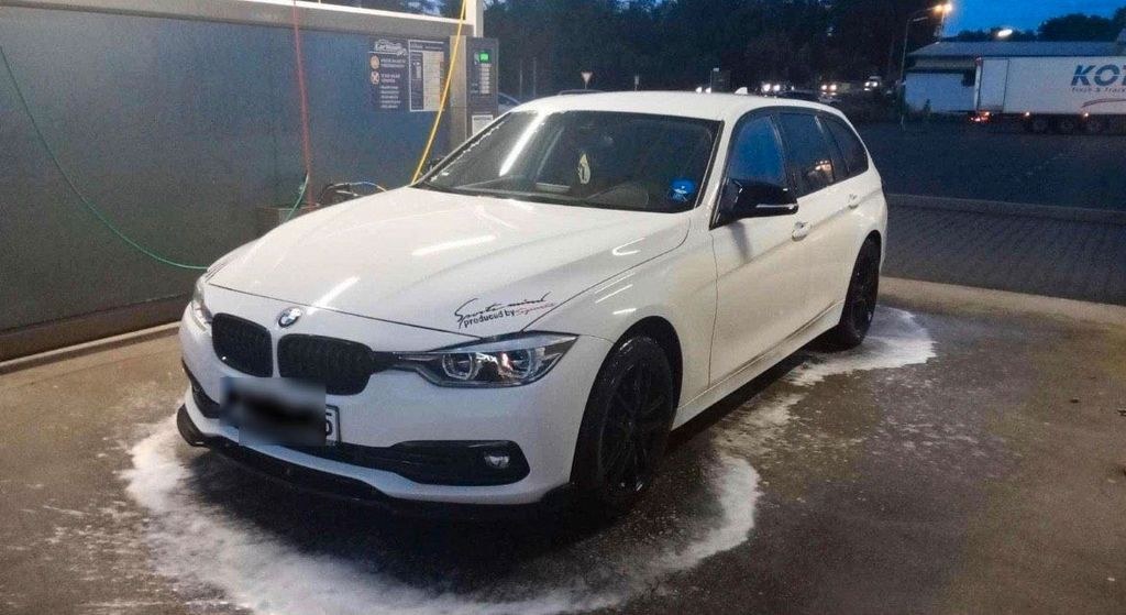 نمای دیگر بی ام و 320 d Xdrive یا معاوضه