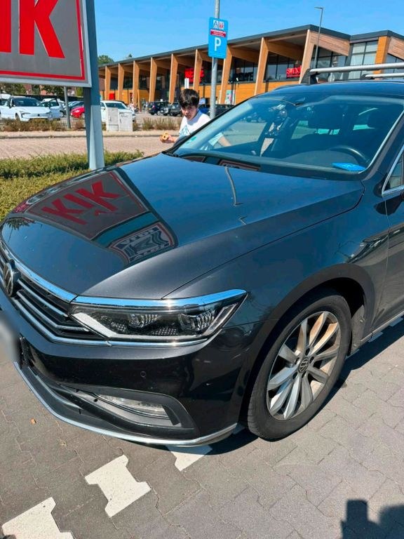 نمای دیگر فولکس واگن پاسات B8 2.0 TDI الگانس DSG بدون تصادف...