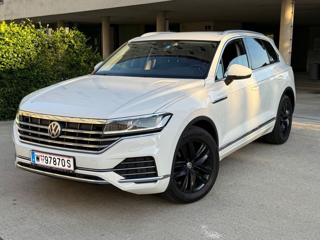 نمای دیگر فولکس واگن توآرگ 3.0 V6 TDI SCR 170kW 4MOTION تیپترونیک