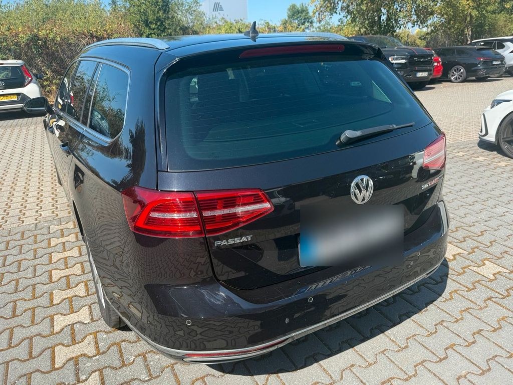 نمای دیگر فولکس واگن VW پاسات B8 2.0 BiTDI 240 PS 4Motion DSG ...