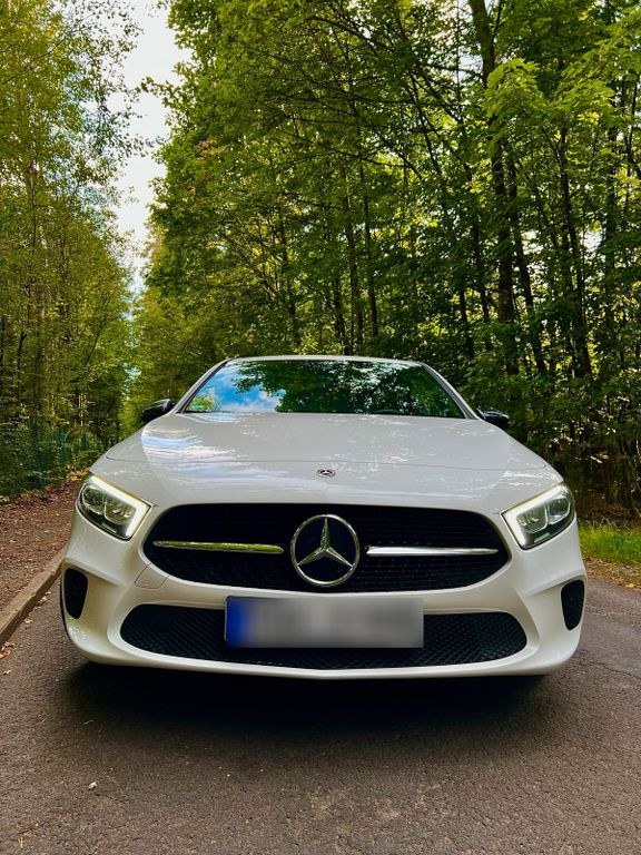 نمای دیگر مرسدس بنز مرسدس A کلاس A250e Hybrid 218 PS 03/2020