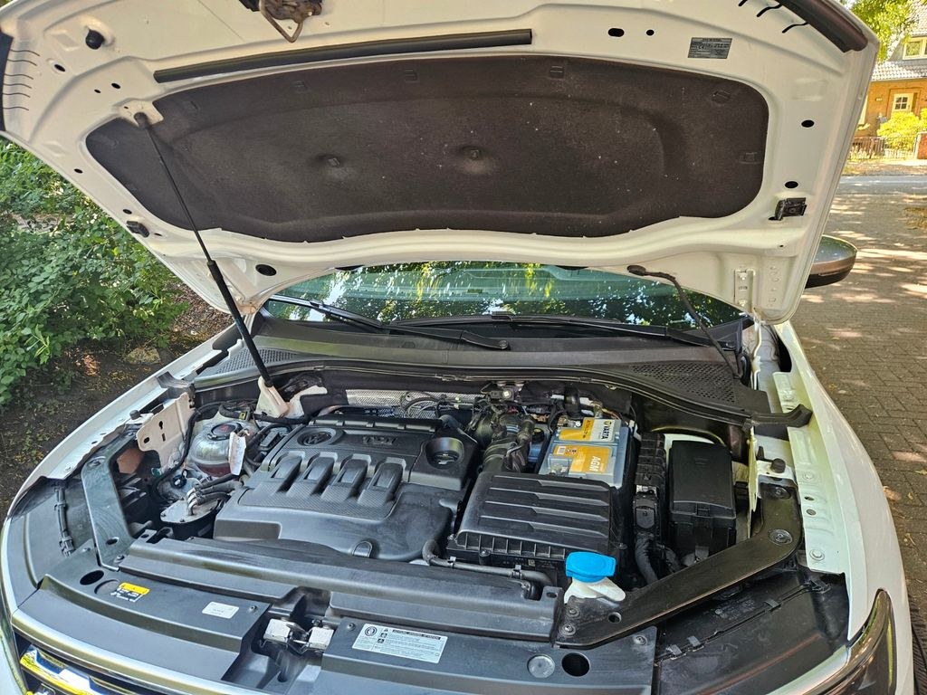 نمای دیگر فولکس واگن تیگوان آلاسپیس 2.0 TDI SCR 140kW DSG 4MOTIO...