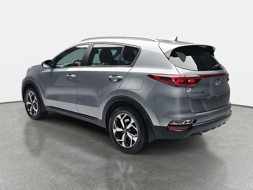 نمای دیگر کیا اسپورتیج 1.6 GDI ادیشن 2WD کلیما AHK DAB