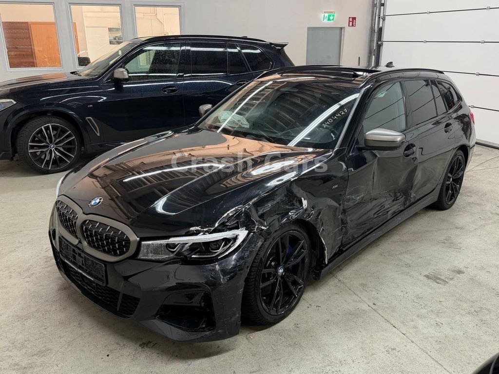 نمای دیگر بی ام و M340d xDrive ام-اسپورت*ACC*Pano*H&K*هدآپ*لیزر*