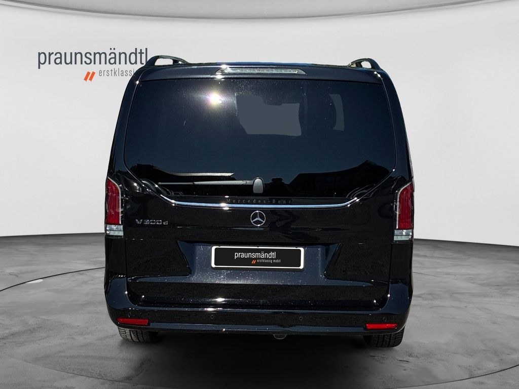 نمای دیگر مرسدس بنز V 300 d استایل لانگ بخاری کمکی LED ناوبری 360 دوربین
