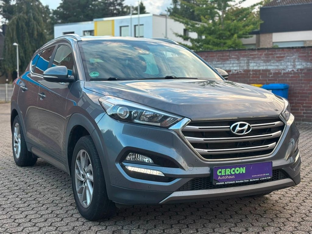 نمای دیگر هیوندای توسان استایل 4WD دوربین ناوی SHZ دست اول گارانتی